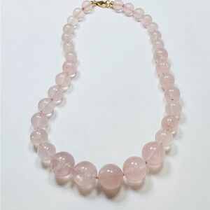 Knotted rose quartz Necklace by Theodora